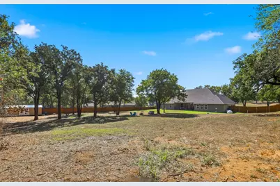 2021 Crystal Palace Boulevard, Alvarado, TX 76009 - Photo 33