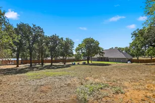 2021 Crystal Palace Blvd, Alvarado, TX 76009 - Photo 33