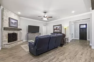 2021 Crystal Palace Blvd, Alvarado, TX 76009 - Photo 9