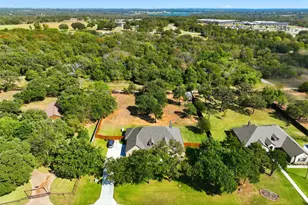 2021 Crystal Palace Blvd, Alvarado, TX 76009 - Photo 31