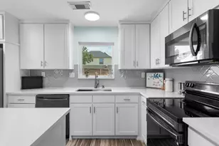 645 Woodcrest Dr, Lakewood Village, TX 75068 - Photo 9