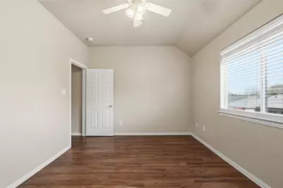 2306 Valley Creek Drive, Garland, TX 75040 - Photo 35