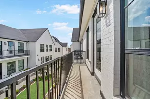 130 Gdn Ct W, Arlington, TX 76013 - Photo 19