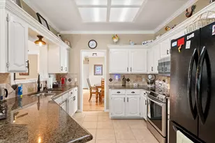 220 S Fork Dr, Hudson Oaks, TX 76087 - Photo 9