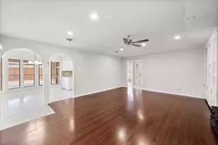 2306 Sunnyvale Rd, Grand Prairie, TX 75050 - Photo 5