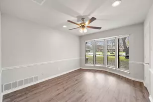 2306 Sunnyvale Rd, Grand Prairie, TX 75050 - Photo 15