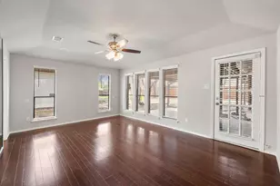 2306 Sunnyvale Rd, Grand Prairie, TX 75050 - Photo 11