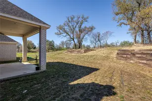 1041 Tex Ln, Springtown, TX 76082 - Photo 35