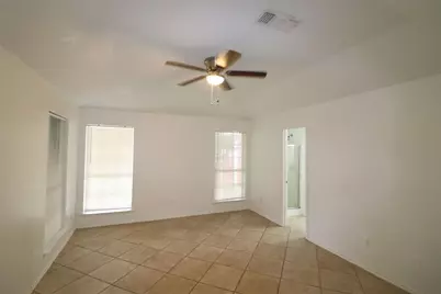 6100 Harwood Crossing Drive, Arlington, TX 76018 - Photo 17