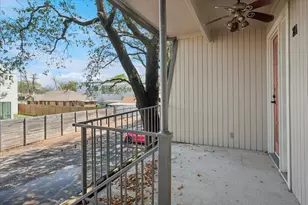 5226 Fleetwood Oaks Ave, Dallas, TX 75235 - Photo 17