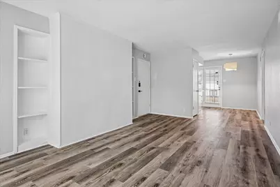 5226 Fleetwood Oaks Avenue #214, Dallas, TX 75235 - Photo 3