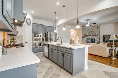 125 Fairweather Drive, Burleson, TX 76028 - Photo 17