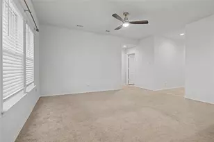 724 Basteen Ln, Justin, TX 76247 - Photo 9