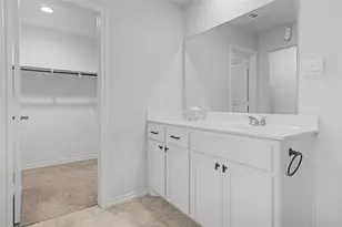 724 Basteen Ln, Justin, TX 76247 - Photo 19