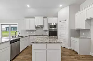 708 Olivia Ln, Collinsville, TX 76233 - Photo 5