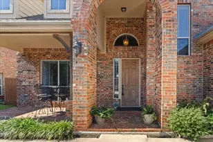 8402 Pecan Creek Dr, Arlington, TX 76001 - Photo 3