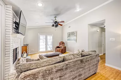 304 Valley Forge Lane, Arlington, TX 76002 - Photo 7