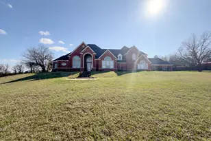 451 Land of Goshen Dr, Springtown, TX 76082 - Photo 3