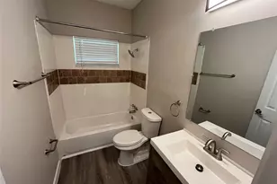 718 E Daugherty Dr, Garland, TX 75041 - Photo 15