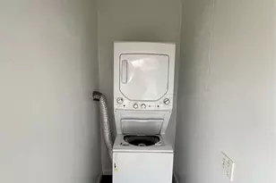 718 E Daugherty Dr, Garland, TX 75041 - Photo 17