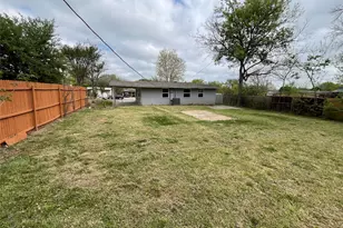 718 E Daugherty Dr, Garland, TX 75041 - Photo 19