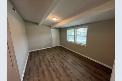 718 E Daugherty Drive, Garland, TX 75041 - Photo 5