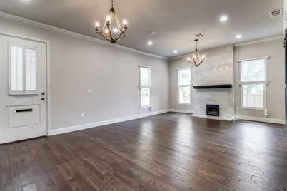 608 S Dooley Street, Grapevine, TX 76051 - Photo 7