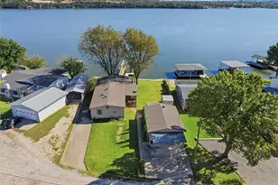 4016 Linda Ct, Granbury, TX 76048 - Photo 29