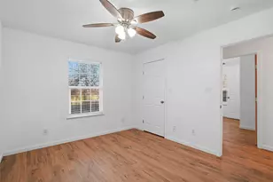 510 S 1st St, Sherman, TX 75090 - Photo 17