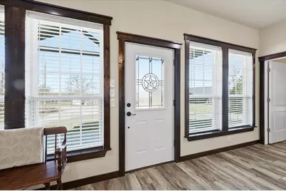 116 Valley Ridge Court, Runaway Bay, TX 76426 - Photo 5