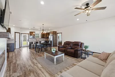 116 Valley Ridge Court, Runaway Bay, TX 76426 - Photo 7