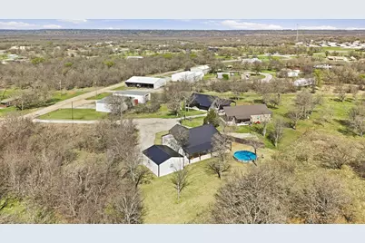 116 Valley Ridge Court, Runaway Bay, TX 76426 - Photo 37