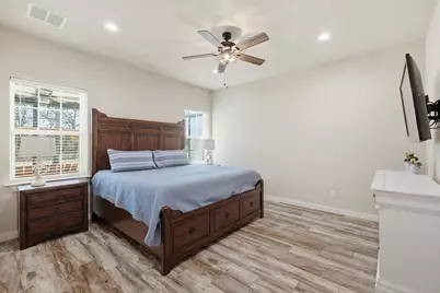 116 Valley Ridge Court, Runaway Bay, TX 76426 - Photo 15