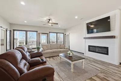 116 Valley Ridge Court, Runaway Bay, TX 76426 - Photo 9