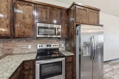 116 Valley Ridge Court, Runaway Bay, TX 76426 - Photo 13