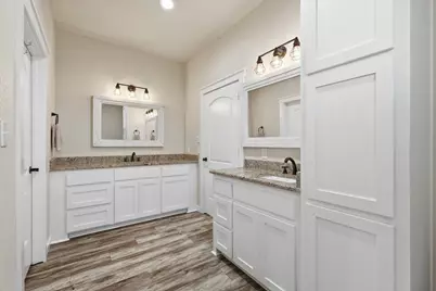 116 Valley Ridge Court, Runaway Bay, TX 76426 - Photo 17