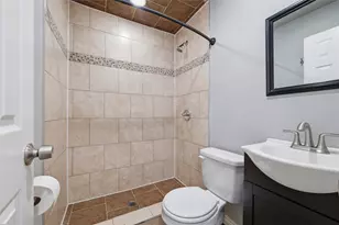 513 Ogden Ave, Cockrell Hill, TX 75211 - Photo 19