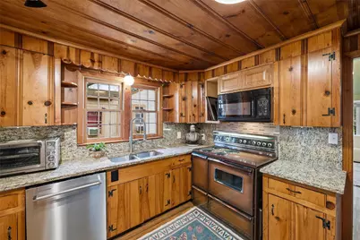 513 Ogden Avenue, Cockrell Hill, TX 75211 - Photo 11