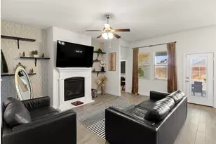 11017 Los Alamos Dr, Aubrey, TX 76227 - Photo 9