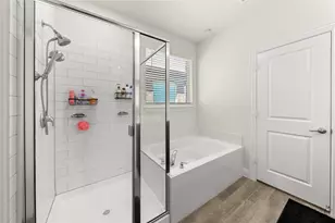 11017 Los Alamos Dr, Aubrey, TX 76227 - Photo 15