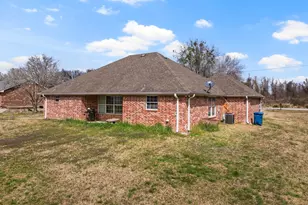 2927 Old Paris Rd, Mt Pleasant, TX 75455 - Photo 21