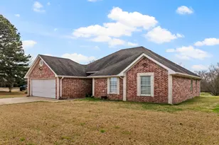 2927 Old Paris Rd, Mt Pleasant, TX 75455 - Photo 3