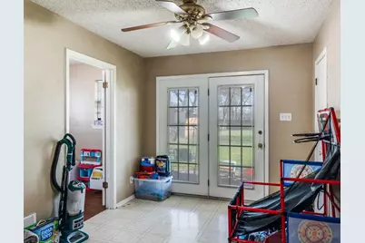 521 N Columbia Street, Stephenville, TX 76401 - Photo 11