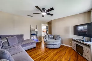 521 N Columbia St, Stephenville, TX 76401 - Photo 3