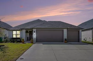 464 Sugarlands Dr, Waxahachie, TX 75165 - Photo 3