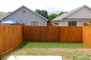 608 E College St, Sherman, TX 75090 - Photo 17