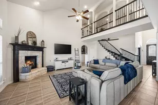 4302 Curlew Ln, Garland, TX 75043 - Photo 9