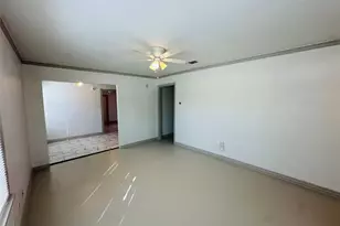 4801 Stephanie Dr, Haltom City, TX 76117 - Photo 9