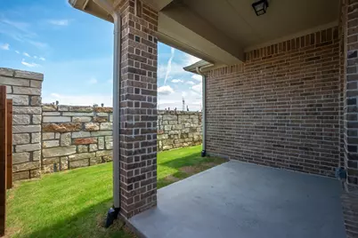 101 Knight Of Realm Boulevard, Lewisville, TX 75056 - Photo 13