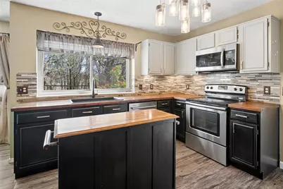 6800 Quail Meadow Drive, Watauga, TX 76148 - Photo 9